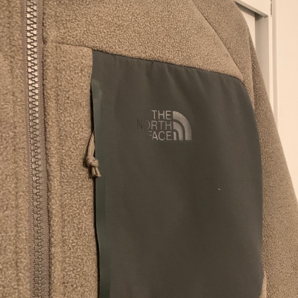 The North Face Warm Zip Up Sweater - Picture 6 of 7